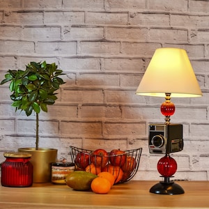 Vintage Kodak Camera Table Lamp: Retro Art Deco Style