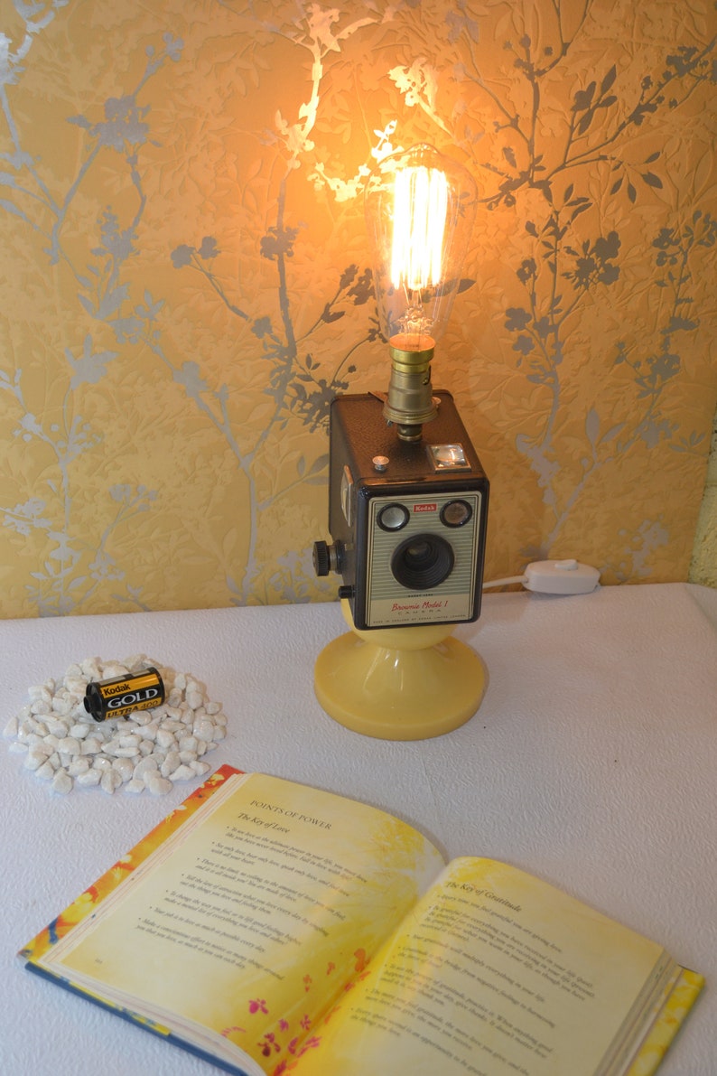 Vintage Lamp Camera Kodak Bedside Lamp Retro Lamp Desk Lamp Table Lamp Antique Lamp Sideboard Lamp Art Deco Lamp UK Lamp image 3