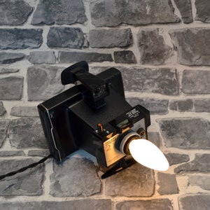 Vintage Lamp Camera Polaroid- Bedside Lamp - Retro Lamp - Desk Lamp - Table Lamp - Antique Lamp - Vintage Lighting - Lampa de birou - Veioza