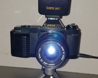 Vintage Canon Camera Lamp: Retro Tripod Desk Light