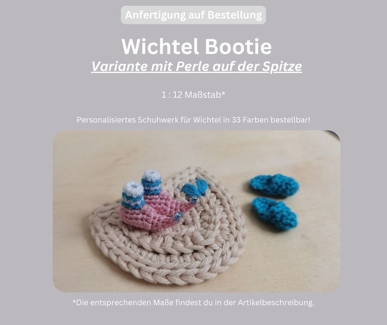 Wichtel Zubehör / Wichtelschuhe / 1 Paar Booties mit Perle auf der Spitze / Schuhe für Wichtel / Mini Boots mit Rocailles / Miniatur M 1:12 Bild 4