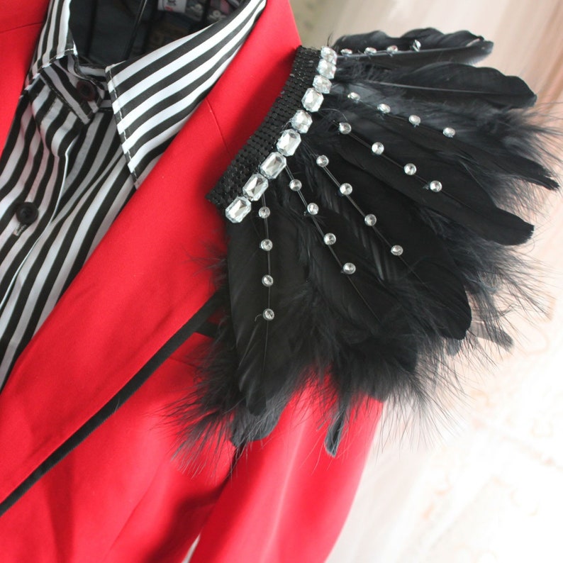 1 Pair White feather crystal epaulettes Shoulder Pads Feather harness Edgy shoulder piece Shoulder patch for Halloween Burning man Cosplay