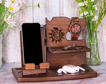 Personalized Gift, Gift for men, Groomsmen Gift Ideas, Anniversary Gift, Birthday Gift, Docking Station, for dad, fathers day gift,