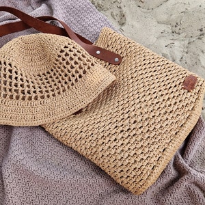 Medium beach raffia bag