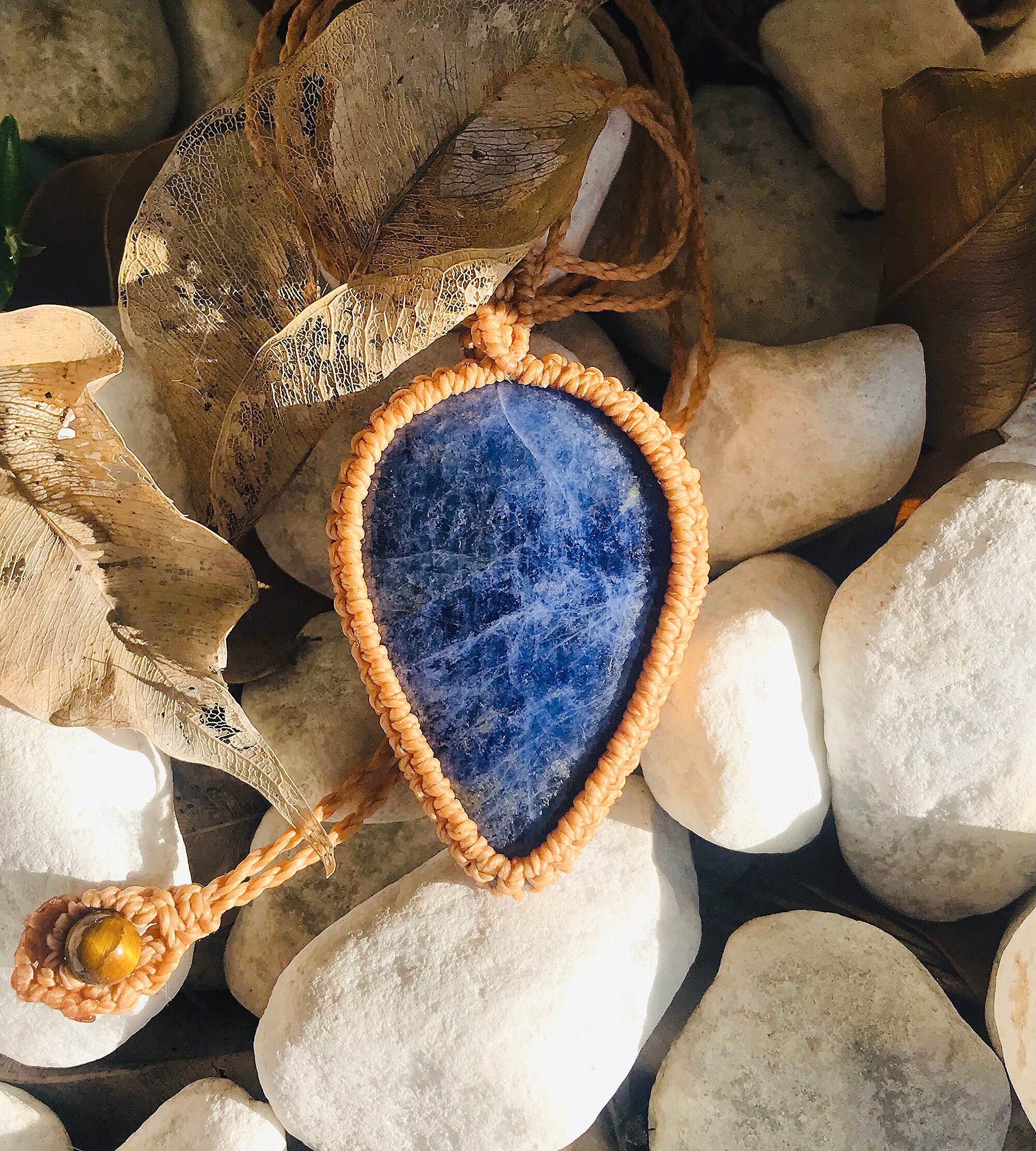 Sodalite Blu Sky Pendent,macrame Sodalite,healing Crystals,boho Gift With Stone,sodalite Jewelry