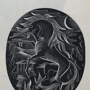 1950 JOHN FARLEIGH Gravure sur bois « La licorne » pour la Brewers' Society. Presse Shenval. Taille de la feuille : 3,5 x 3 pouces environ. Décoration moderne du milieu du siècle