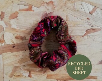 Scrunchie, Brown Floral Pattern