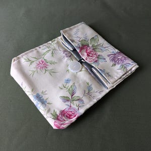 Reusable Lunch Bag, Floral Pattern image 3