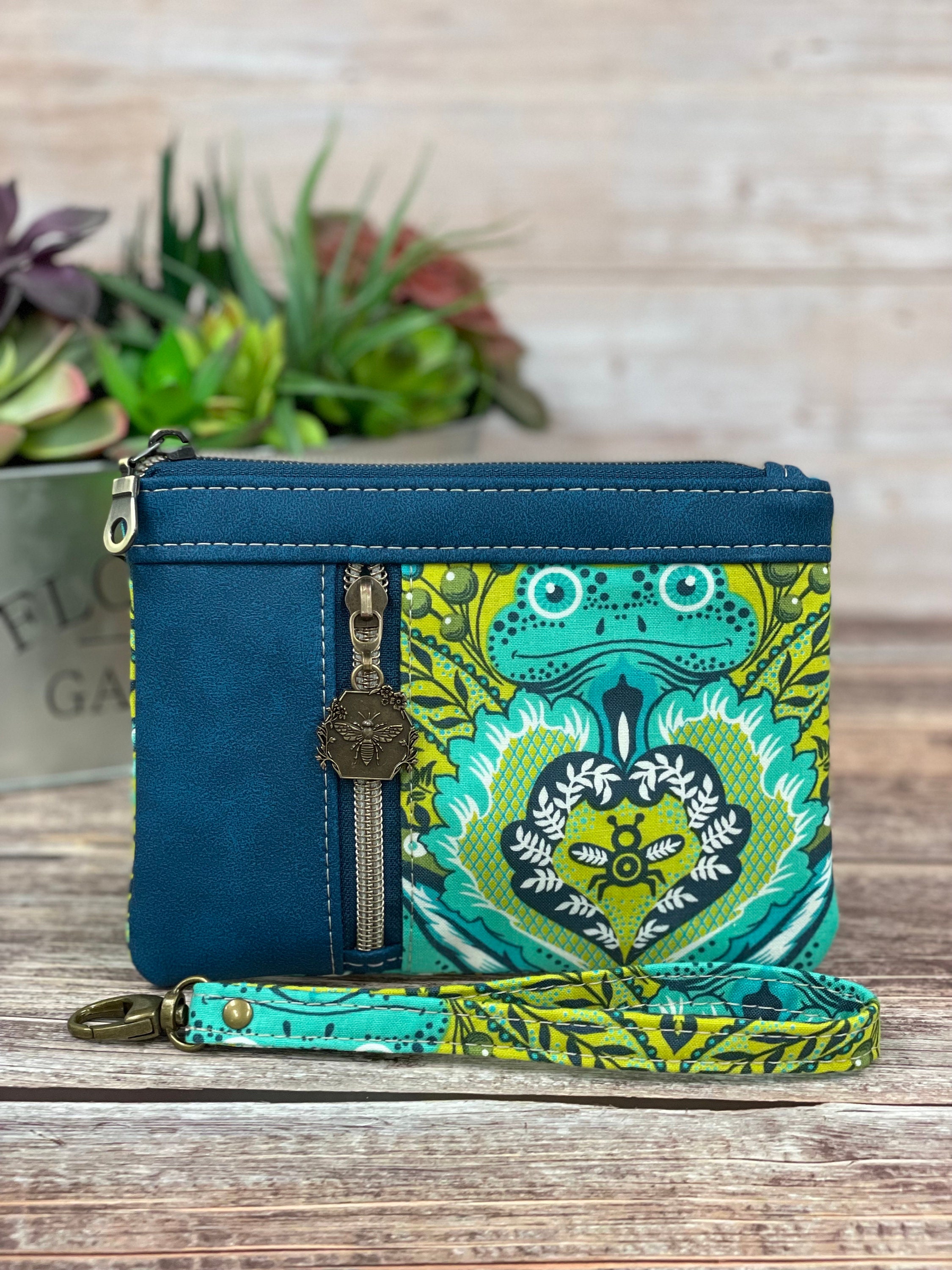 Frog Wristlet, Tula Pink Wristlet, Wristlet Wallet, Small Wristlet