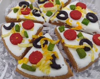 Mini Doggie Pizza, Gourmet Pet Treat, Dog Pizza Treats, Dog Cookies, Dog Bakery, Pet Treats, Cookies, Homemade Dog Treats