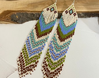 Extra lange Glasperlen Ohrringe Fransen Ohrringe Boho Ohrringe Milchige Farbverlauf Ohrringe Handgemachte Ohrringe Schulterlange Ohrringe
