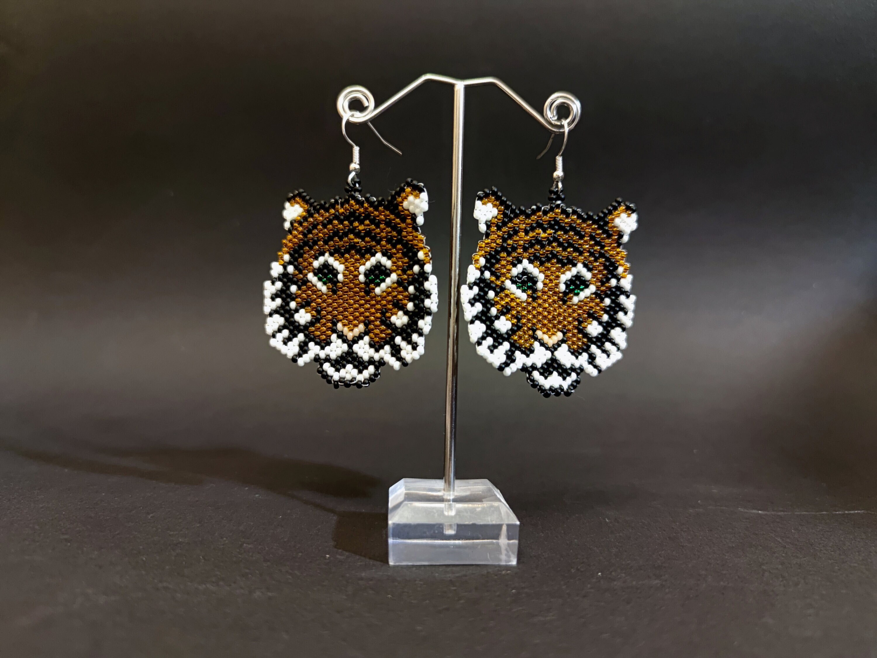 Beaded tiger earrings deals