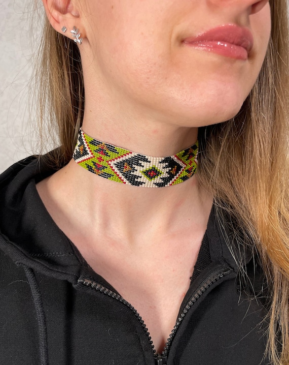 Native american beaded choker necklace sale