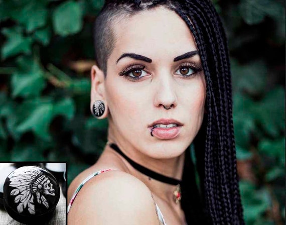 Ear Gauges Stretchers Ear Plugs and Tunnels Weights Stretched