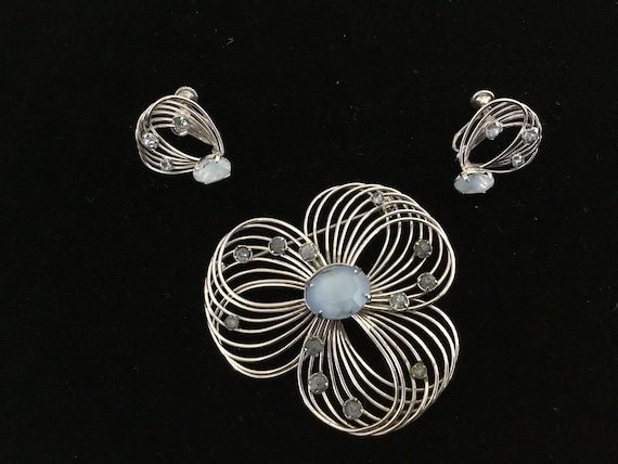 Bond Boyd brooch and earrings set View 2