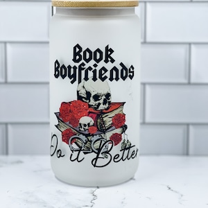 Book Boyfriend 16 ounce glass tumbler with bamboo lid
