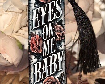 Eyes on me|Spicy |Dark Romance| Bookmark
