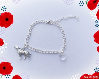 Bella wolf/crystal heart charm  Bracelet