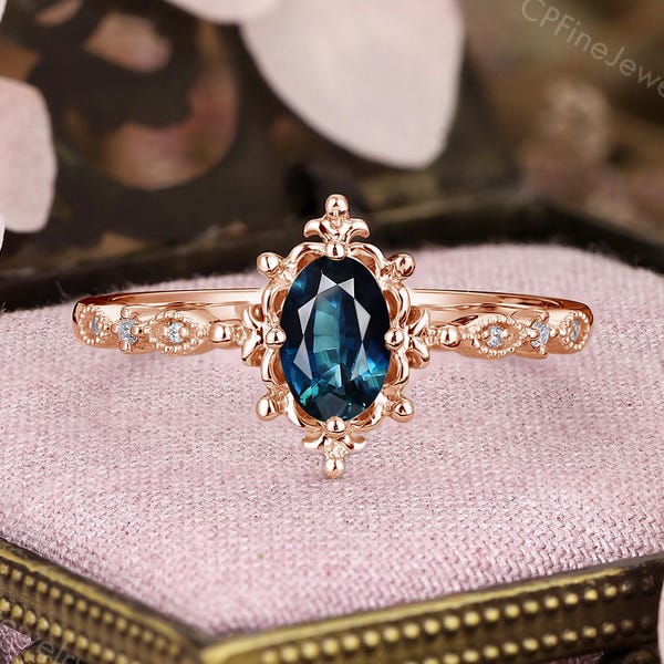 Türkiser Saphir Verlobungsring, Milgrain Diamant Ring, halber Eternity Ring by CPFineJewelry