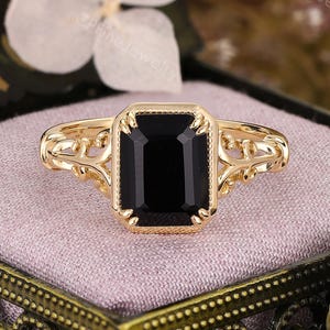 Schwarzer Onyx Verlobungsring, antiker Roségoldring Filigraner Versprechensring von CPFineJewelry