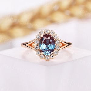 Vintage alexandrite engagement halo ring art deco diamond moissanite rings unique rose gold split band antique anniversary promise ring