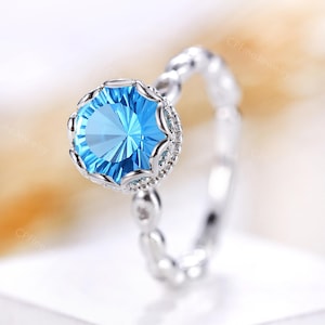 Pierścionek zaręczynowy z niebieskim topazem szwajcarskim w szlifie Millennium – zabytkowy pierścionek z białego złota – pierścionek koktajlowy z niebieskim kamieniem szlachetnym od CPFineJewelry
