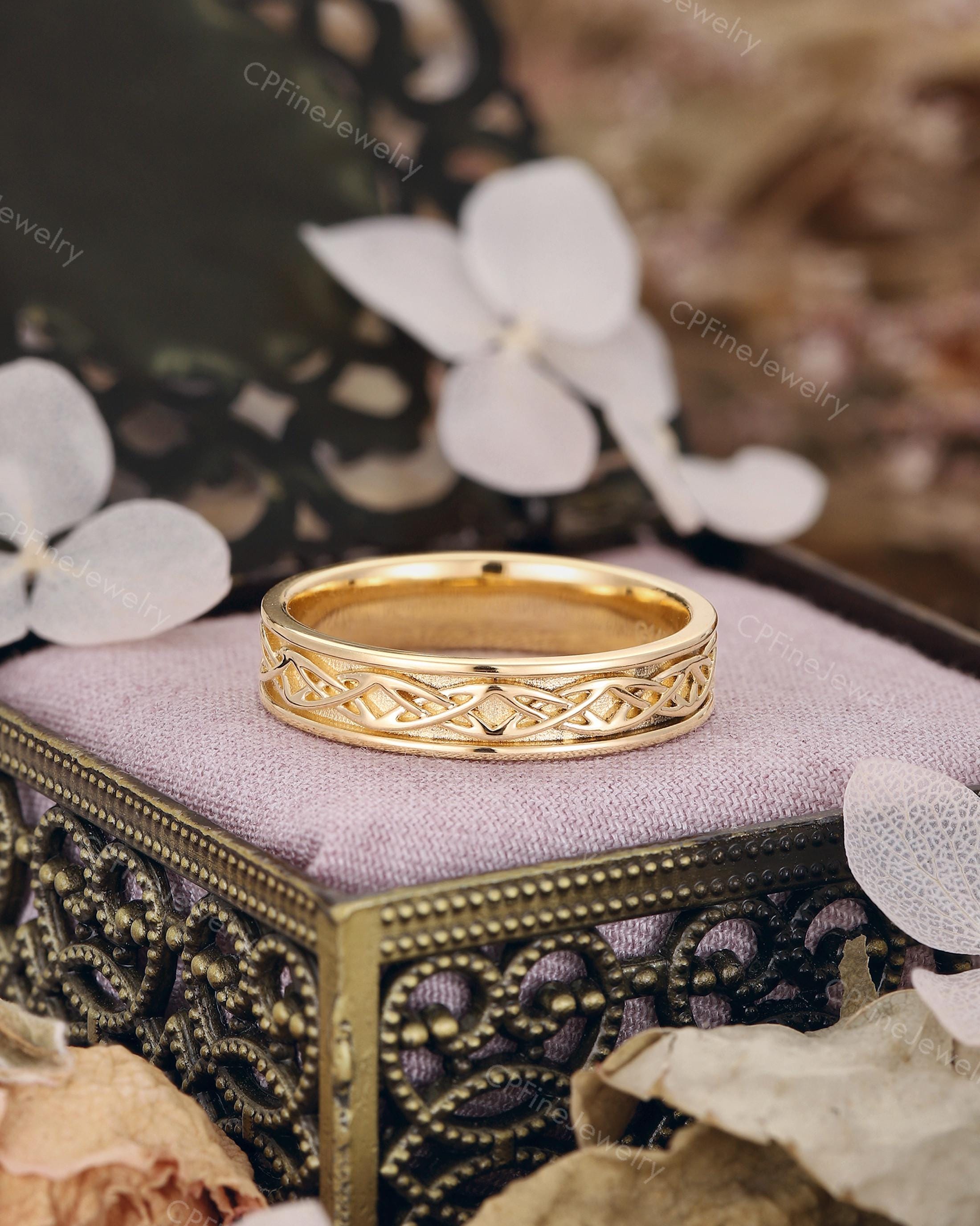 Celtic Knot Wedding Band, Solid Gold Infinity Ring, Traditional