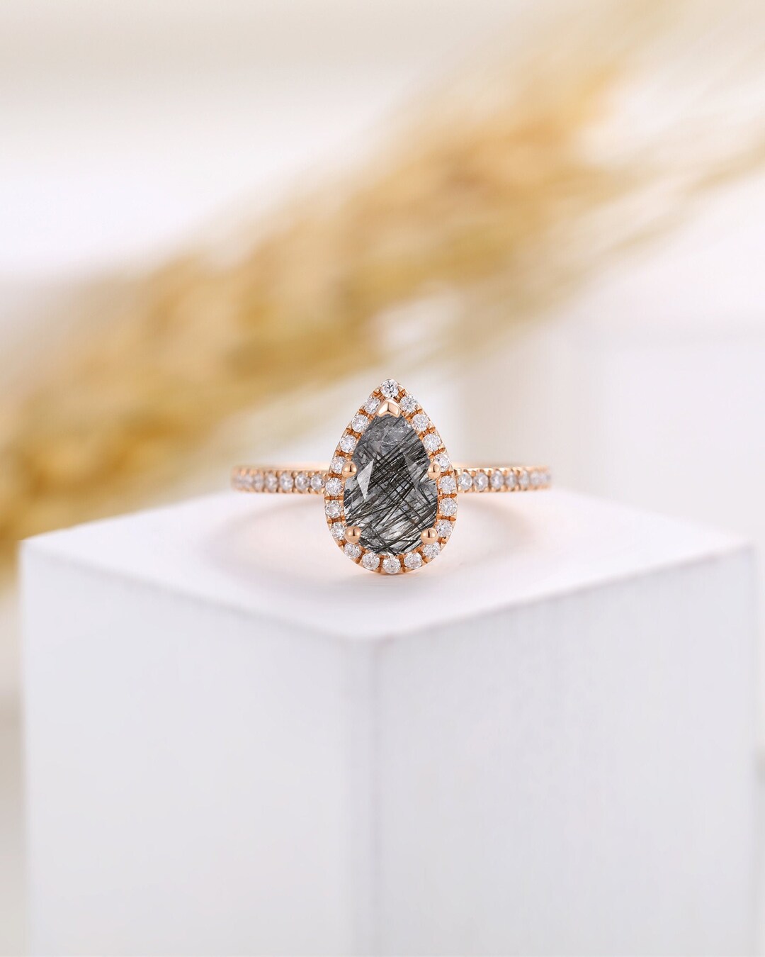 Anillo de compromiso vintage en forma de pera de cuarzo rutilado negro ...