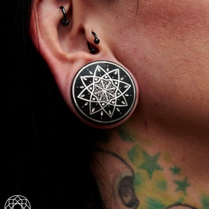 Handmade plugs / Damascene plugs / Walnut wood plug / Premium plugs / Geometry plugs / Silver Plugs / Ear plugs
