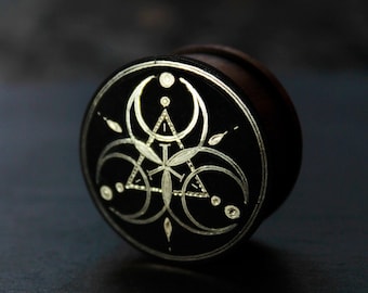 Handmade plugs / Damascene plugs / Walnut wood plug / Premium plugs / Sacred geometry plugs / Silver Plugs / Ear plugs