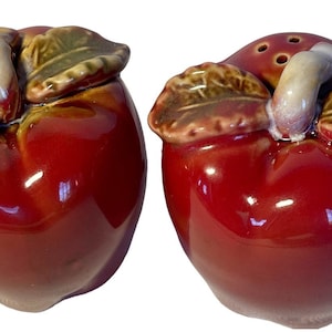 Vintage Ceramic Pottery Red Apple Salt and Pepper Shakers