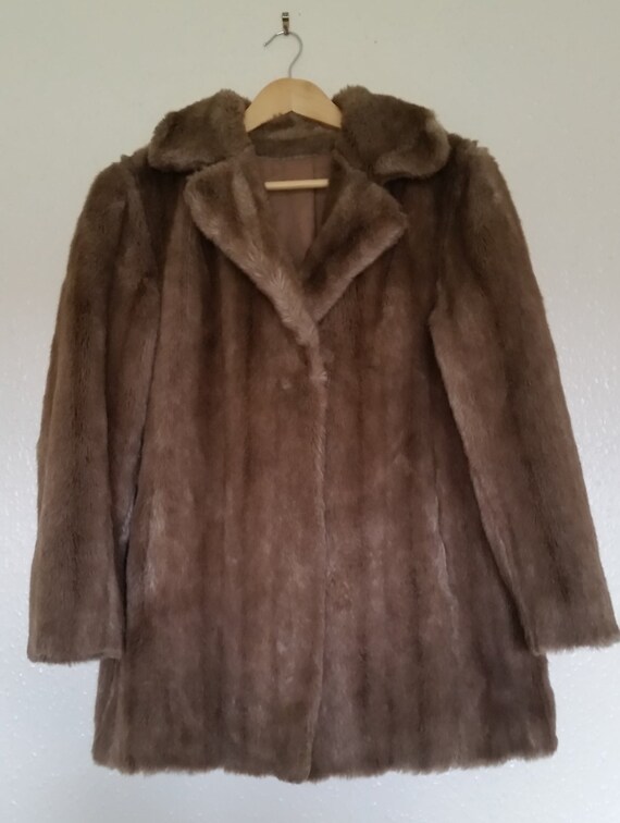 astraka coats