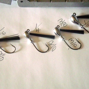 12 Unpainted &quot;BANANA Weedless&quot; Jig Head with TROKAR Hooks