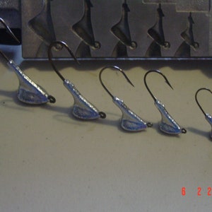 12 Stand up Jig Heads 3/4 Down to 1/8 Multiple Combo's 12 per Pack 