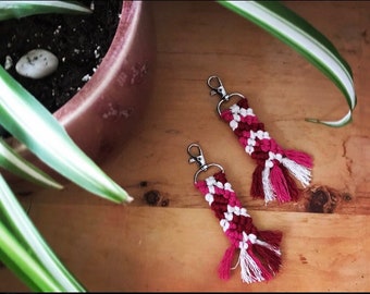 Tricoloured Macrame Keychain, Keychain Accessories, Multicoloured Accessory, Keychain, Pretty Pink Keychain