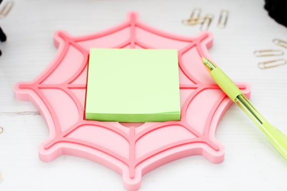 3D Printer File Spiderweb Sticky Note Holder: Spooky Desk Decor (STL, 3MF)