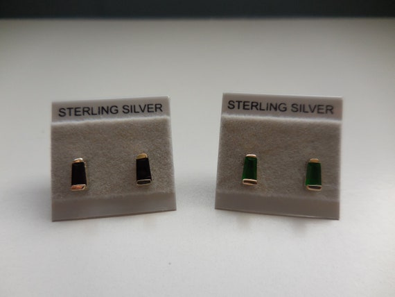 Small Green and Red Gemstone Rectangular Post Ear… - image 7