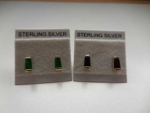 Small Green and Red Gemstone Rectangular Post Ear… - image 4