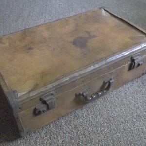 antique Wood metal 23 inch SUITCASE luggage vintage could be used for DECOR Storage trunk TAN Brown