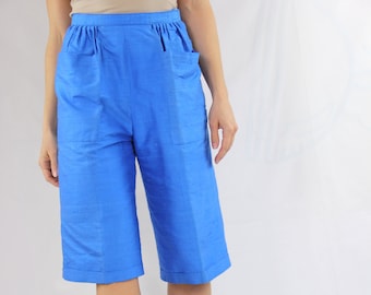 Vintage Women’s Raw Silk Straight Leg / High Waisted / Blue Bermuda Shorts, XS