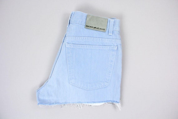 Vintage DKNY light blue denim shorts, size W31 - image 4