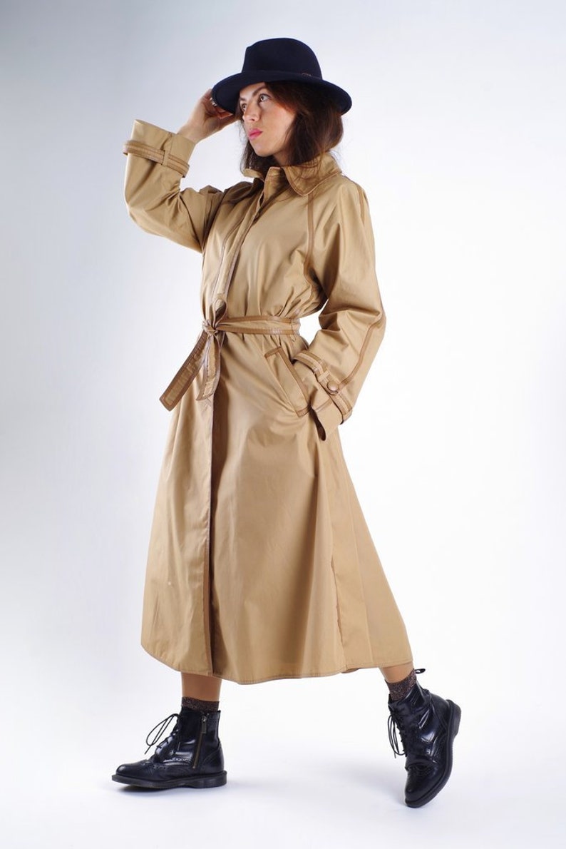 Louis Feraud Vintage Khaki Brown Trench Coat w/ Leather Details, Women's M imagem 1