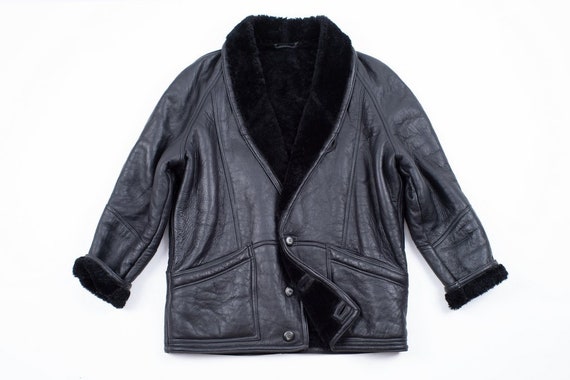 Man's Black Leather Shawl Collar Lambskin Shearlin