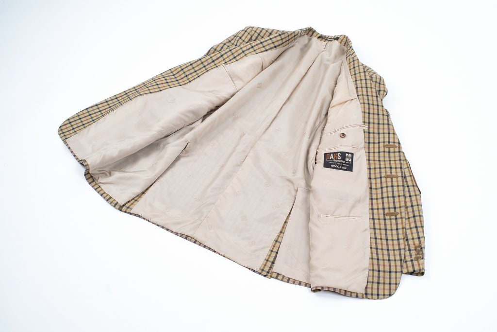 DAKS Signature Check Khaki Green Silk Wool Blazer, US 44, EU DAKS Signature Check Khaki Green Silk Wool Blazer, US 44, EU