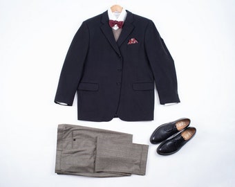 Vintage Gant Navy Wool Cashmere Blazer, Men's US 46R EU 56