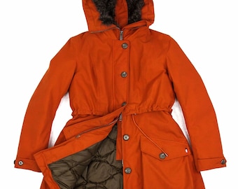 Parka de plumas Peak Performance Lisson J Gore-Tex, talla S para mujer, con capucha de piel.