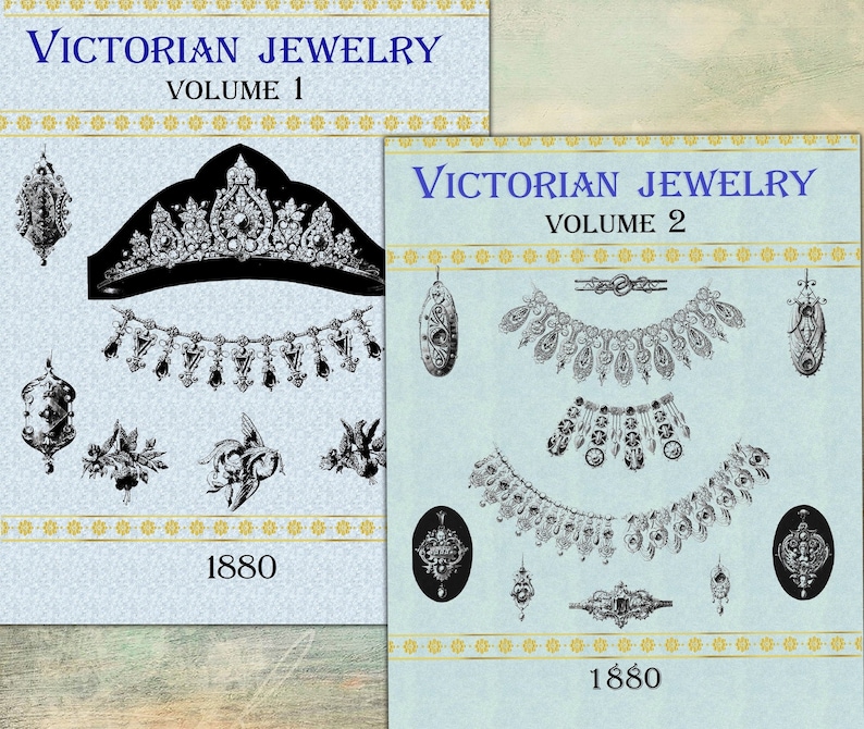 Op de afbeelding: Twee pagina's uit een boek getiteld "Victorian Jewelry" met illustraties van sieraden uit de jaren 1880. De eerste pagina is Volume 1 en toont een tiara, een ketting en verschillende broches. De tweede pagina is Volume 2 en toont een ketting, een choker en verschillende oorbellen.