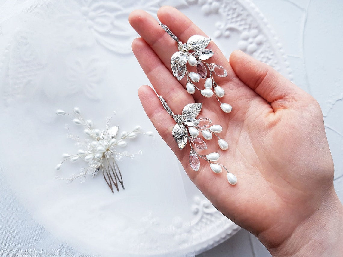 Floral branch earring Clearance