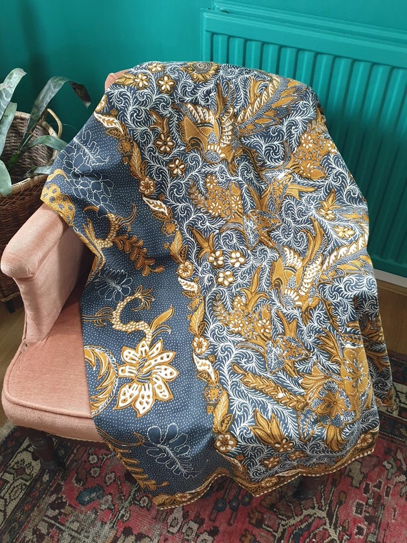 ヴィンテージ ジャワ バティック トゥリス サロン: インドネシアの藍 