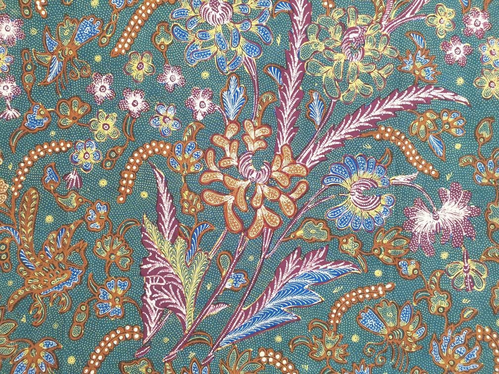 女の子向けプレゼント集結 Vintage Indonesian Java Batik Tulis Fabric, Classic Tiga 洋書